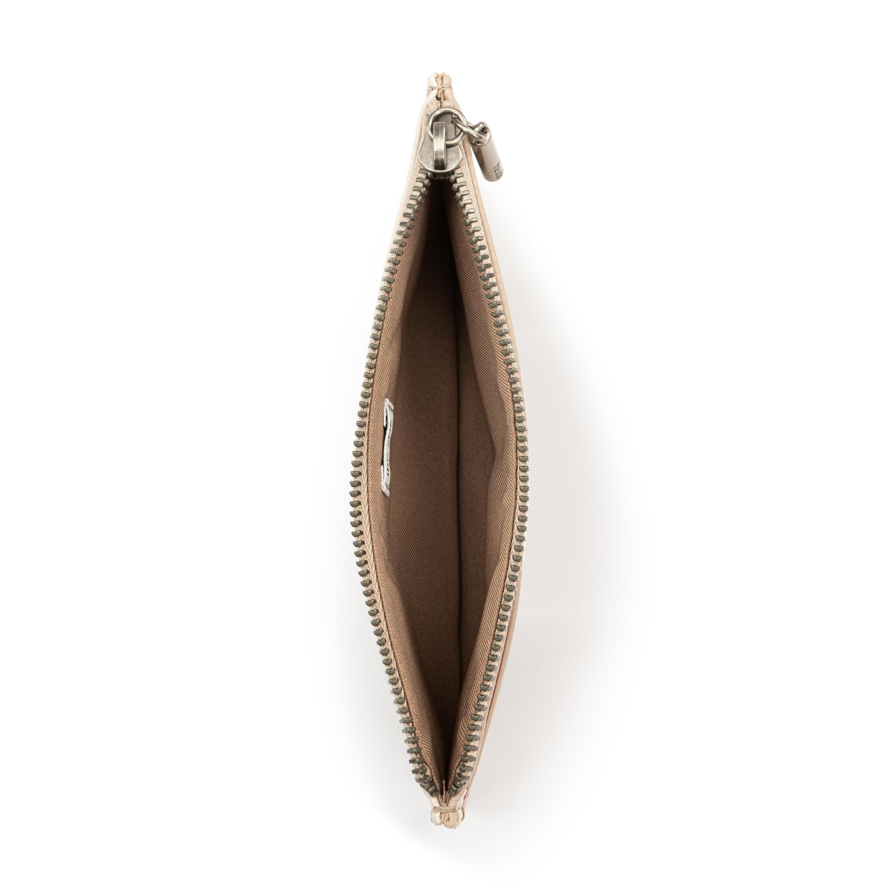 Neva Large Card Wallet - Leather - Sand Block